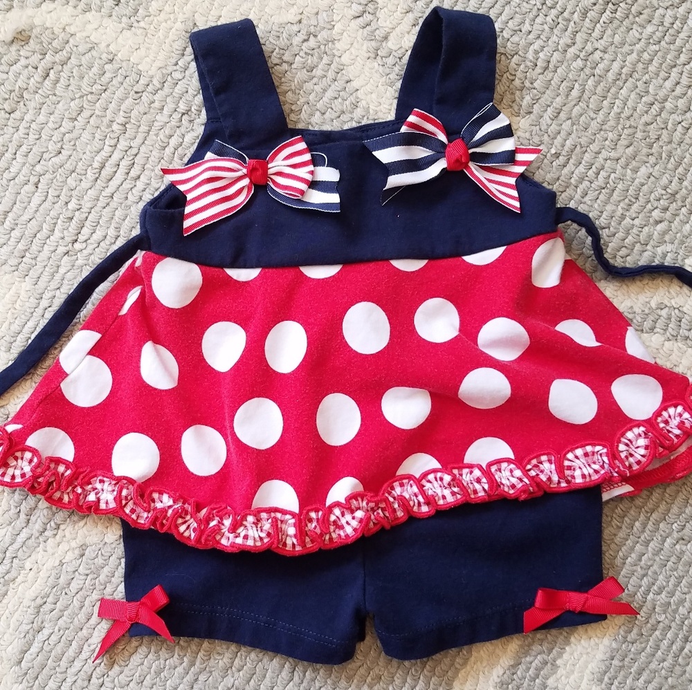 EUC baby girl Patriotic outfit 6-9 months